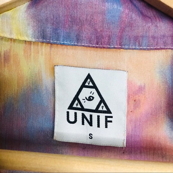 UNIF watercolor cold shoulder button up top - Picture 4 of 11